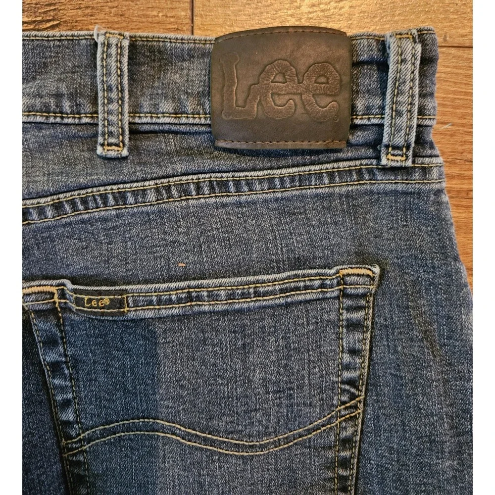 Lee Jeans Size 38x30 Mens Regular Fit Straight Leg (38x28)